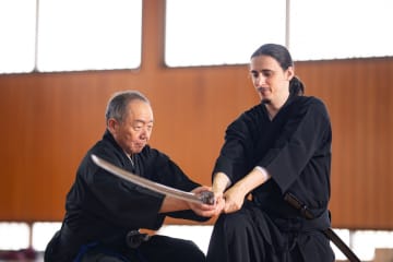 真剣で試し切りが一転NG、山形　訪日客に人気、地元落胆