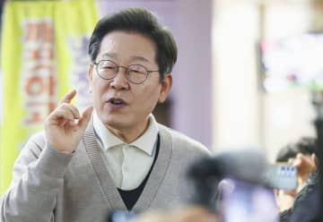 日韓協力重要と野党の李在明氏　歴史問題「必ず解決」