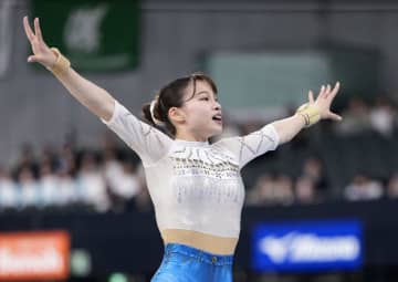 25歳杉原愛子が10年ぶり優勝　NHK杯、岸里奈も世界体操へ