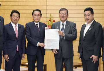 首相「防災体制を世界一に」　能登地震の岸田氏提言受け