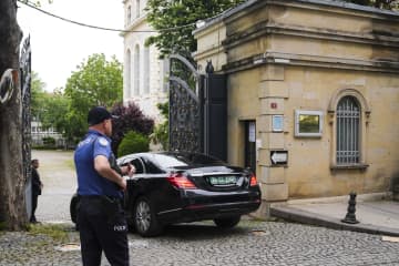 イラン「NPTから脱退」と警告　トルコで核協議、英仏独に