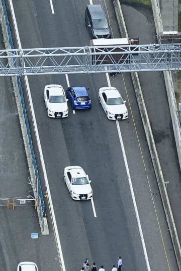 逮捕の男「道間違えた」　新名神高速逆走で実況見分