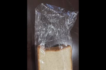 パンの袋、じつは超優秀なやつだった…　意外な活用法に「なるほど」「便利なトリビア」