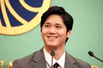 大谷翔平、まぶしそうな愛犬・デコピンの動画を添え　インスタ更新「ただいま。」日本に凱旋