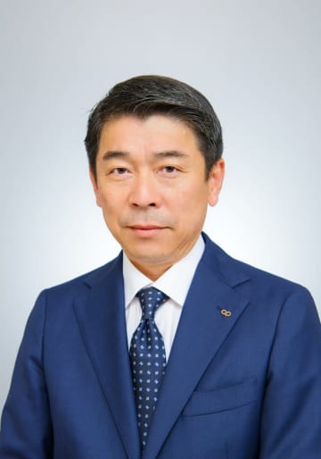 青山商事／遠藤管理本部長が社長に昇格、青山社長は会長に