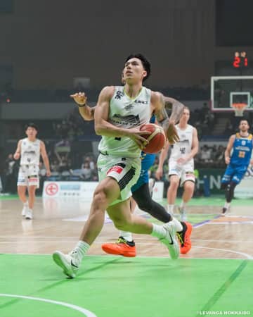 【レバンガ】クラブBリーグ史上1試合最多得点を更新！ 116得点を挙げ滋賀に大勝 “フィリピンの貴公子”ドワイト・ラモス主将がキャリアハイ30得点7本の3点シュートを決めチームを勝利に導く