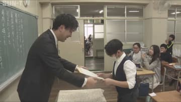 あすから春休み！　神戸市の公立小学校で終業式