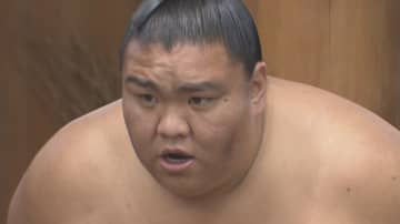 「まだ32歳、頑張れ」十両・御嶽海は8勝7敗　幕内復帰が有力「大関までやった人、もうちょっと」「一踏ん張りも二踏ん張りも」地元から奮起を期待