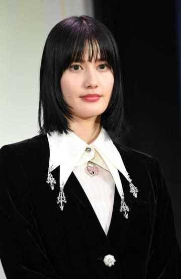 橋本愛、金髪ハーフアップ姿にファン歓喜「めんどくせー女子を演じさせたら日本一！」「金髪愛ちゃん見れて嬉しかった」