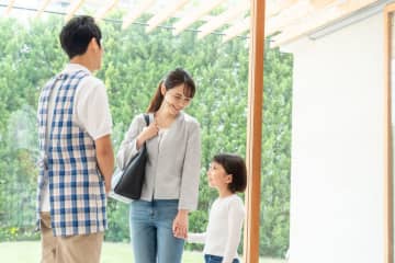 子どもを保育園に預けるために「就労証明書」が必要と言われました。派遣社員でも発行してもらえるのでしょうか？