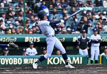 【センバツ】沖縄尚学が初戦突破　青森山田に6ー3