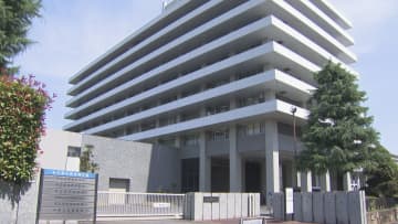 同居の両親の頭を殴るなど暴行加え死亡させたか　息子(36)起訴　逮捕時「自分でためたお金を母に使い込まれて腹が立った」などと供述　刑事責任能力があると判断か　名古屋地検