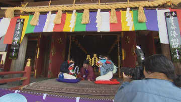 泣いたら勝ち！子どもの成長願い｢泣き相撲｣　愛知・岡崎市