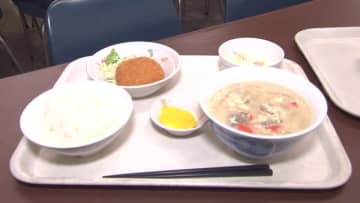 お得！北海道庁の“地下食堂”リニューアル「カレー500円」定番の「豚汁定食」も