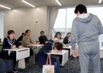 学生時代の思い出再現　専大北上高で演劇ＷＳ