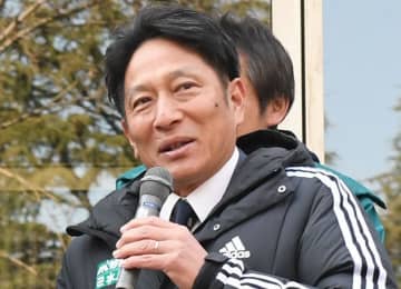 青学大・原監督「最強軍団。原メソッド完成形ですよ」と選手を称賛　感謝の言葉に瞳ウルウル　箱根駅伝Vの青学大が箱根温泉街食べ歩きでも快勝