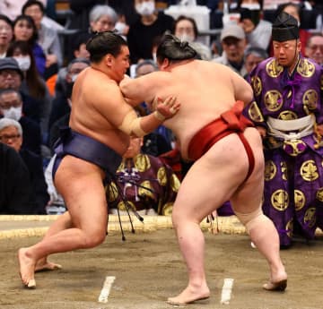 新横綱の豊昇龍は2敗キープ　1敗は大の里、高安、美ノ海