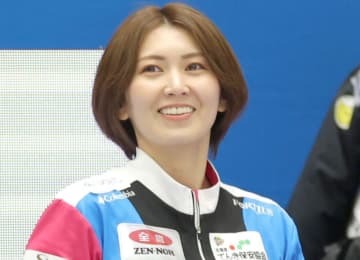 カーリング・日本女子が初白星　1勝1敗に　第1Eに5点のビッグエンド炸裂　スキップ吉村紗也香が鮮やかWテークアウト「思い切っていっちゃえ、と」