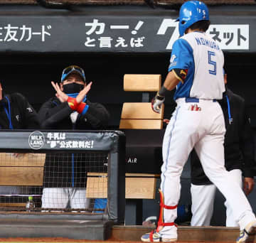 日本ハム・新庄監督「悩むなぁ」　1イニング3発！水谷＆野村＆清宮幸がアピール合戦　うれしい悲鳴