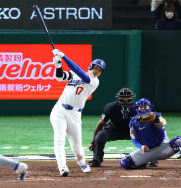 大谷翔平　今季1号の凱旋アーチ！ファンの手に当たってグラウンドへ跳ね返るも本塁打判定　カブス外野手の神対応で10歳少年キャッチ