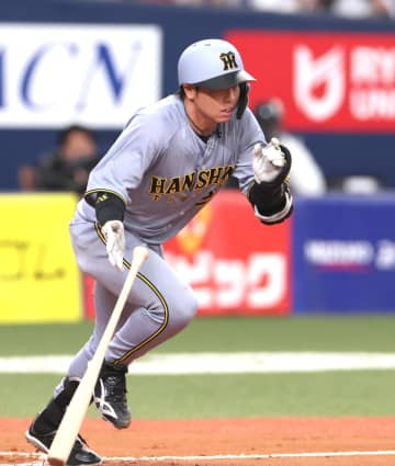 阪神・梅野が1点差に迫るタイムリー　3打数3安打、打率・364に