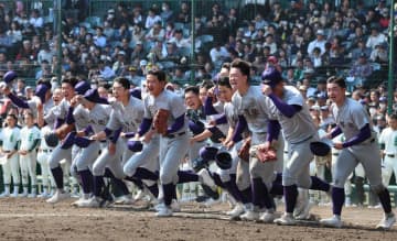 大谷先輩勝ちました！花巻東が8強入り　誠也の母校・二松学舎大付破って7年ぶり　4番・古城フルスイングで先制犠飛