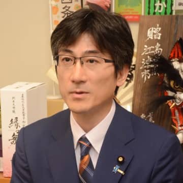 商品券配布巡り「歴代首相が慣例」発言を撤回　自民・舞立氏「事実誤認、推測に基づく」とのコメント