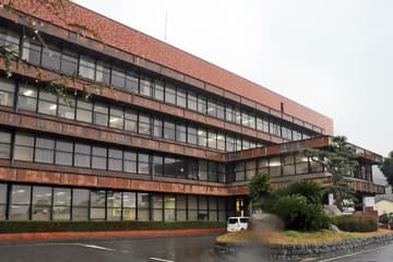 大田市職員の給与削減案を可決　市議会　新庁舎整備費に充当　25年度から5年間