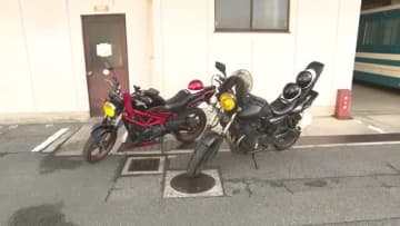 バイクで危険な暴走行為を行った容疑　広島市の１６歳と１８歳の少年２人を逮捕