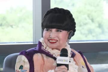 黒柳徹子さんのディズニーカチューシャに反響。「チャーミング」「お耳が可愛い」