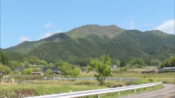 津山市の「広戸仙」で倉敷市の６９歳の女性滑落　搬送先の病院で死亡確認…約２０人で山に【岡山】
