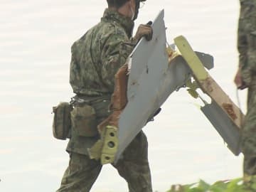 夜を徹して隊員らの捜索続く…自衛隊の練習機が池に墜落した事故 安否不明の2人はベテランと中堅の操縦者