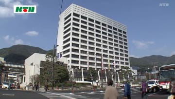 佐世保の公立小学校で管理職が盗撮か【長崎県佐世保市】