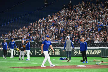 ドジャース公式練習に１万人超　地元紙が覚えた〝違和感〟「日本では大谷翔平とそれ以外」