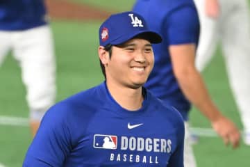 大谷翔平が“ミスター”長嶋茂雄氏とツーショット投稿　コメント殺到５３万超「いいね！」