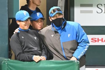 【日本ハム】新庄監督〝元エース〟ソフトバンク・上沢直之いきなり攻略…試合後は異例の「筆談対応」