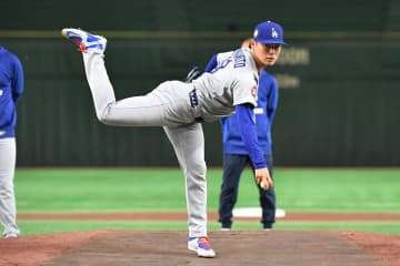 ドジャース・山本由伸＆佐々木朗希が公開練習　大谷翔平は姿現さず