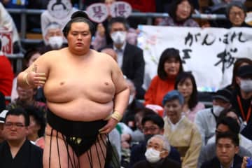 【春場所】カド番・琴桜が４敗目　協会トップが苦言「全然攻めていない。負け方が悪い」