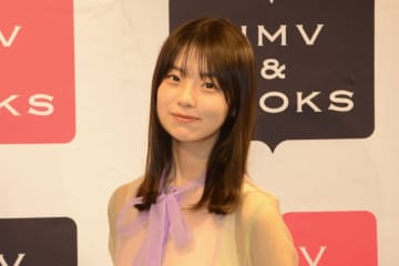 菊地姫奈が２０歳記念の写真集発売　強みは表現力とくびれ「二次元っぽいスタイルが好きなので…」