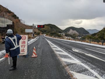 長崎県内の公共交通機関・道路の状況　（5日午前９時現在）