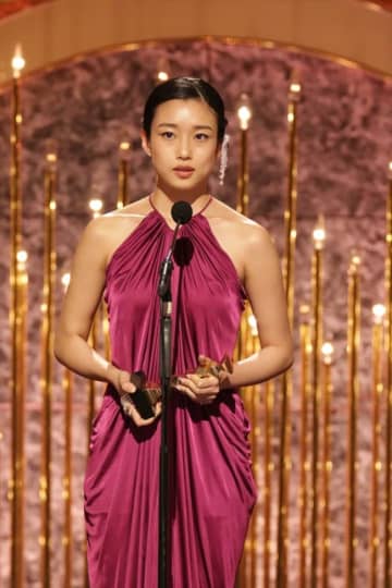 ＜第48回日本アカデミー賞＞河合優実、最優秀主演女優賞を初受賞「映画という世界に足を踏み入れて本当に良かった」