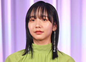 人気女優　ネットニュースのコメントに傷つく「こんなババアの金髪誰が興味あんねん」に「なんで？ねえ、なんで？」