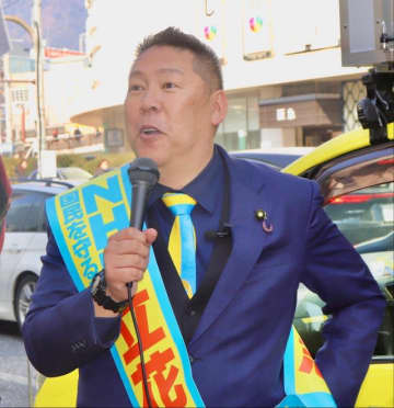 襲撃された立花氏、自ら生々しくリポート「さすがに暴力は…」頭に包帯　2センチ×3センチ裂傷「負けません」