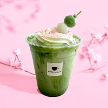 奈良の抹茶ラテ専門店「MATCHA LAB」　春の新作「桜ラテ」「花見団子ラテ」登場！