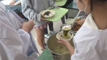 ワカメが給食に　地元の海の食材で地球環境学ぶ　横浜市金沢区