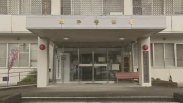 帰宅途中の男性（19）が鉄パイプのようなもので突然頭を殴られ財布奪われる　3人組の男が逃走　茨城・守谷市