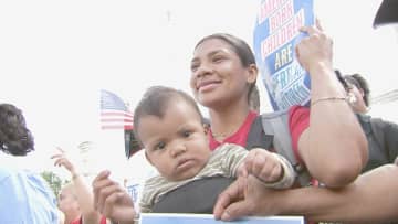 連邦最高裁で審理　米国生まれの子どもへの国籍付与廃止　トランプ氏の大統領令めぐり　反対派は「憲法違反」と抗議