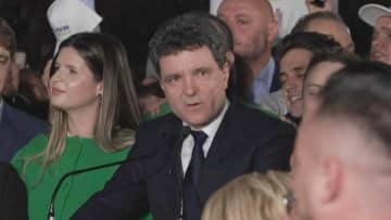 やり直しのルーマニア大統領選　親EU路線の首都・ブカレスト市長が当選確実　極右候補破る