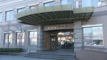 「落ちて木にひっかかっている」パラグライダーが山中に墜落 操縦の61歳男性は意識あり＝静岡・富士宮市【速報】