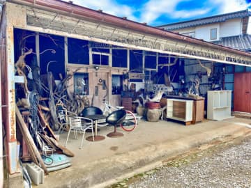 【新店】営業日は日曜のみ！元農機具小屋をリノベーションした秘密基地のような超ユニークカフェ。｜安来市